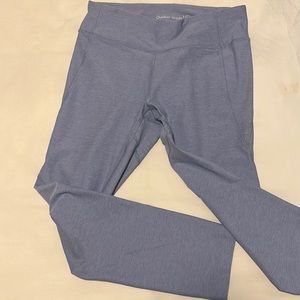 7/8 outdoor voices periwinkle leggings! Lightly worn